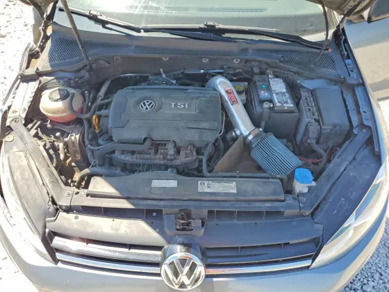 2019 Volkswagen Golf SportWagen S
