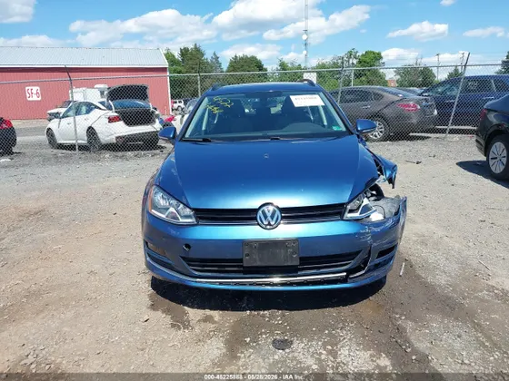 2017 Volkswagen Golf SportWagen S