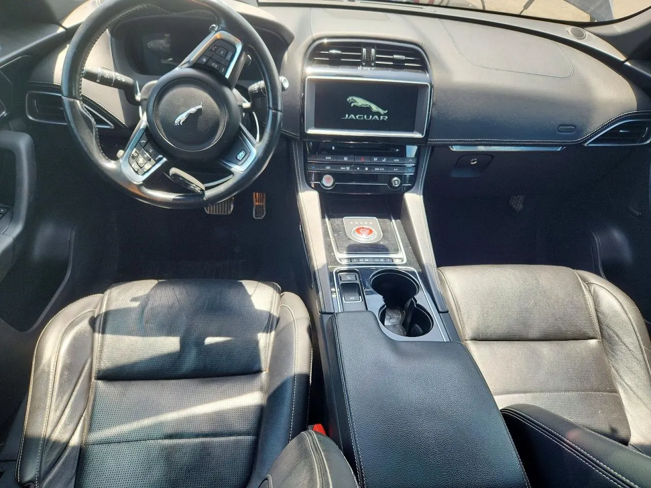 2017 Jaguar F-PACE 35t R-Sport