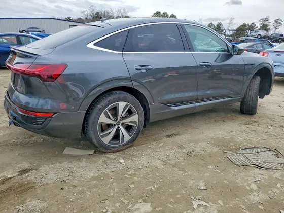 2024 Audi Q8 e-tron Sportback S line Premium Plus