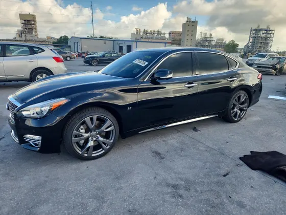 2015 INFINITI Q70L