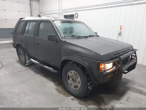 1994 Nissan Pathfinder LE