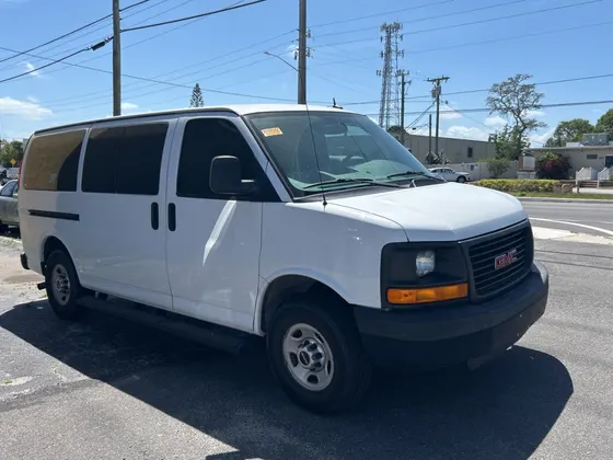 2014 GMC SAVANA G2500 LS