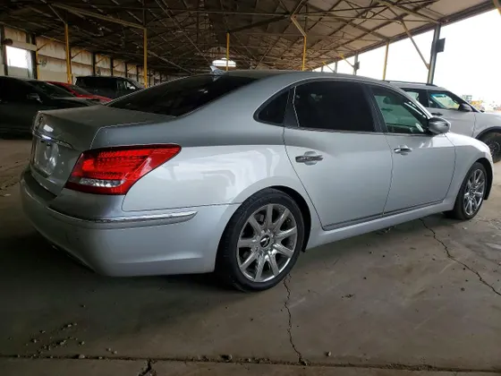 2012 Hyundai Equus Signature