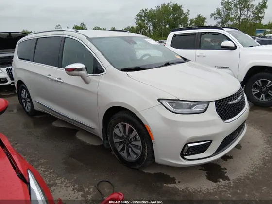 2021 Chrysler Pacifica Hybrid Limited