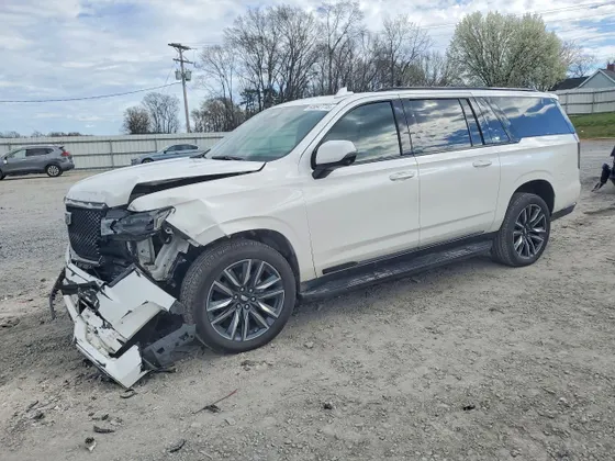 2021 Cadillac Escalade ESV Sport