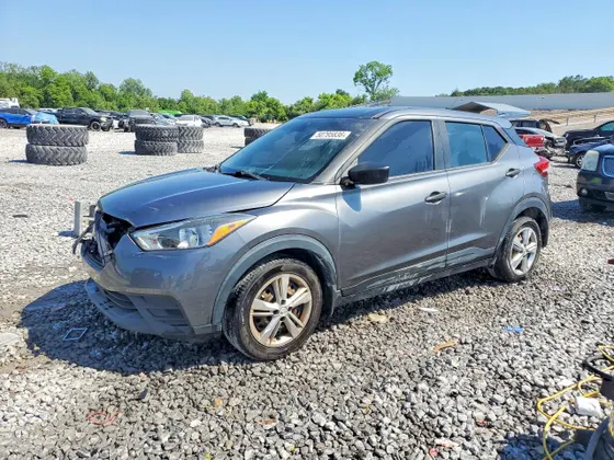 2020 Nissan Kicks S