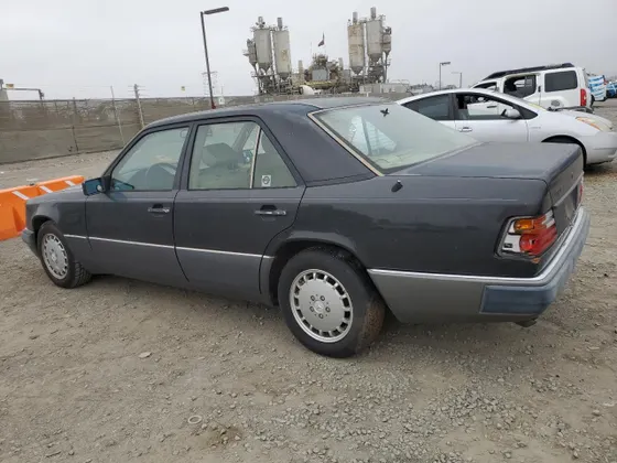 1992 Mercedes-Benz 300 Series 300E
