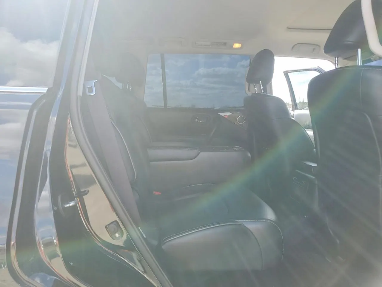 2017 INFINITI QX80