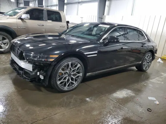 2024 Genesis G90 e-SC