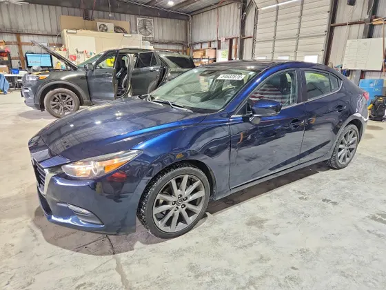2018 Mazda Mazda3 4-Door Touring
