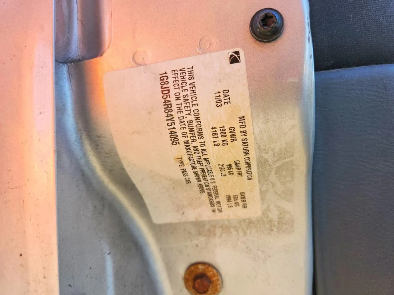 2004 Saturn L-Series L300 2
