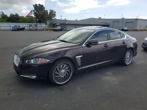 2015 Jaguar XF I4 T Premium