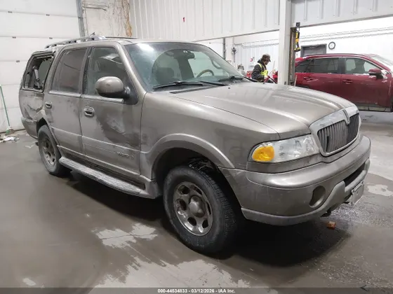 2002 Lincoln Navigator