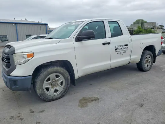 2016 Toyota Tundra 4WD Truck SR5