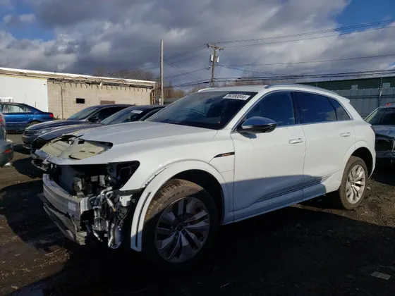 2022 Audi e-tron S Premium Plus