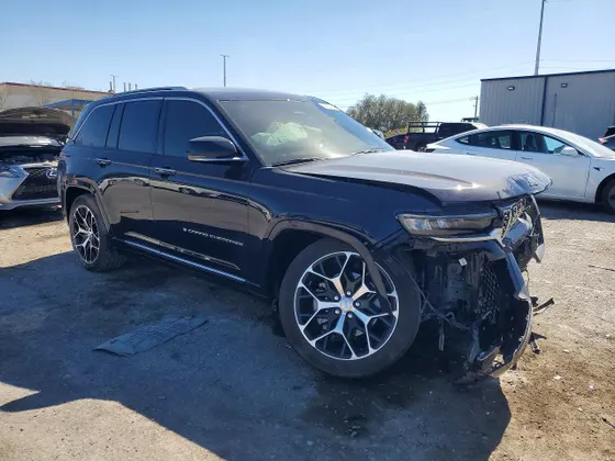 2022 Jeep Grand Cherokee 4xe Summit