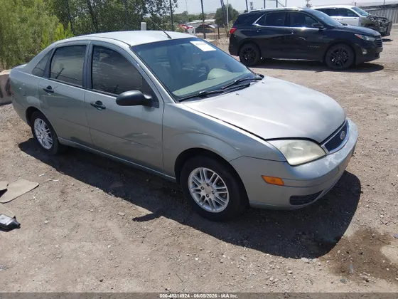 2005 Ford Focus S