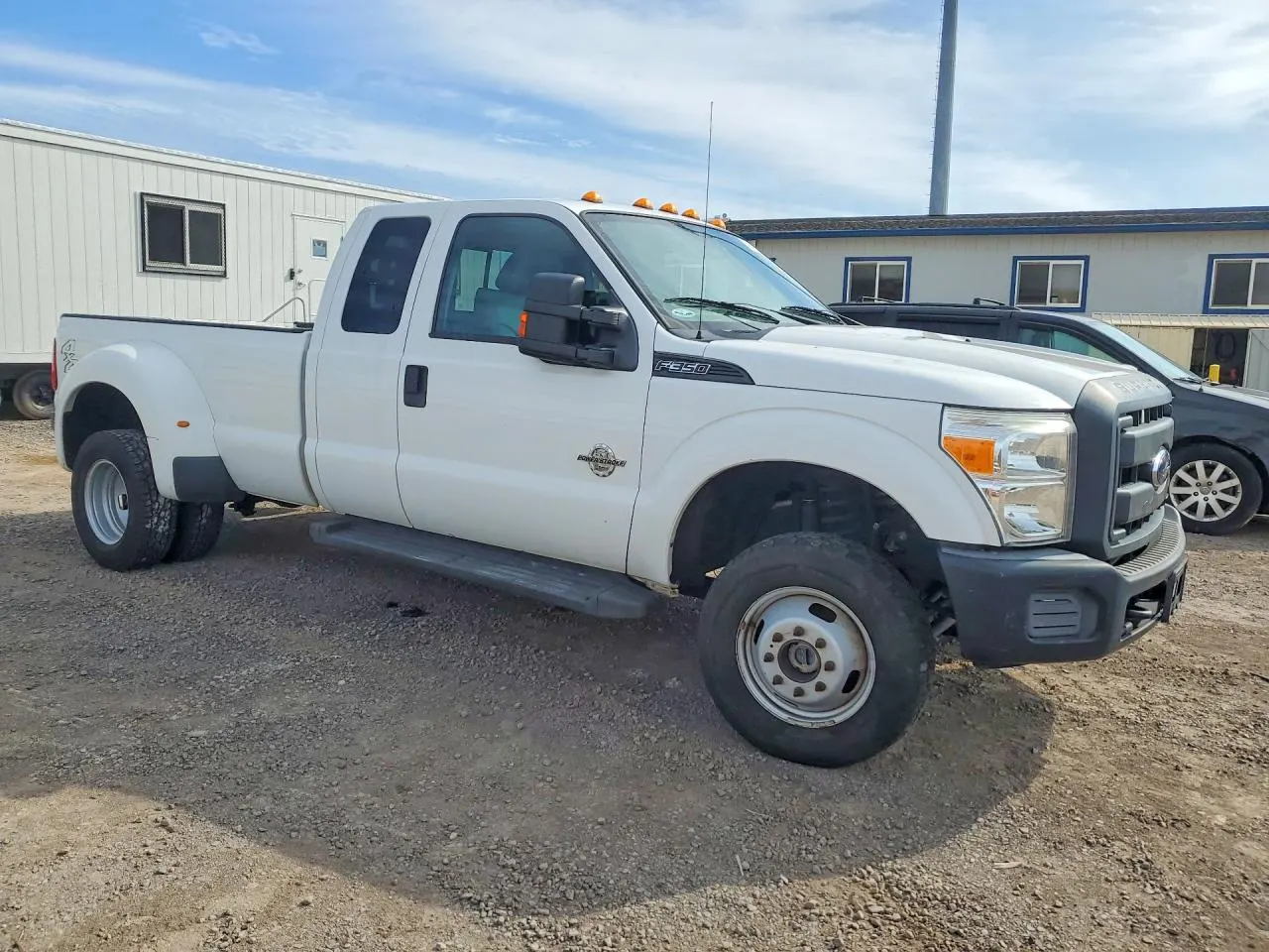 2015 Ford Super Duty F-350 DRW XLT
