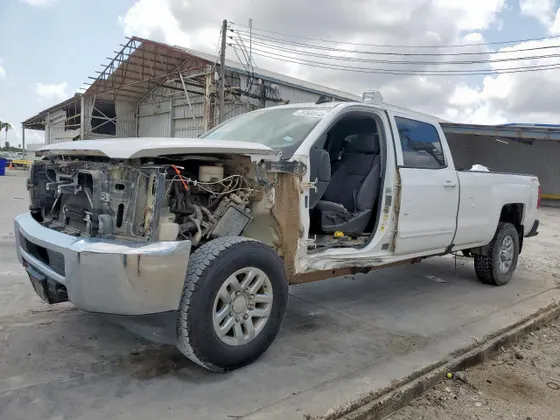 2016 Chevrolet Silverado 3500HD Built After Aug 14 LT