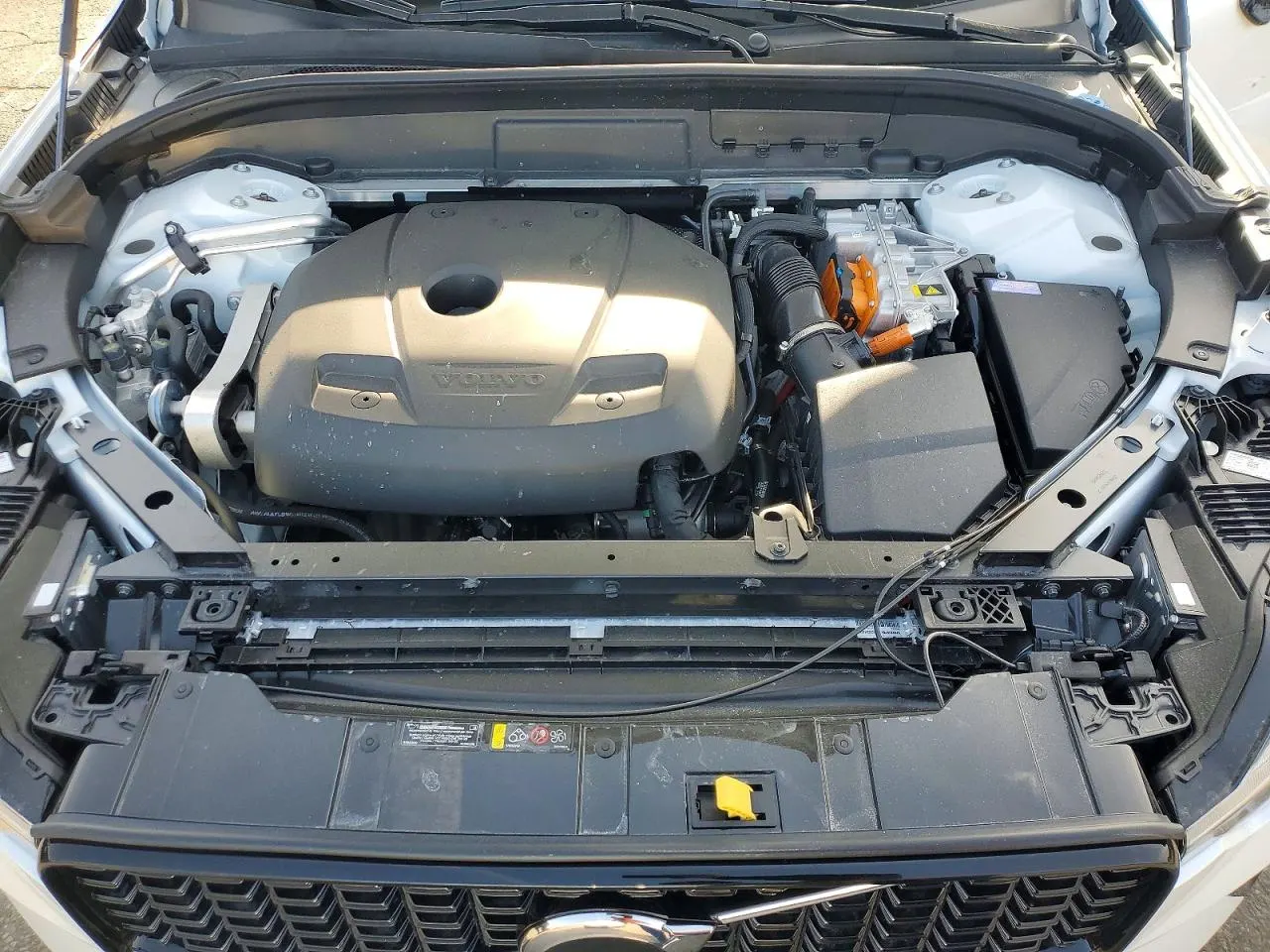 2025 Volvo XC60 Plug-In Hybrid Core