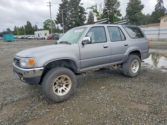 1994 Toyota 4Runner SR5 4RUNNER