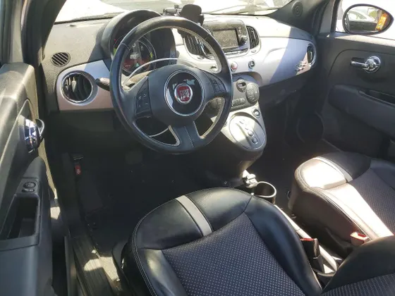 2017 FIAT 500e 500