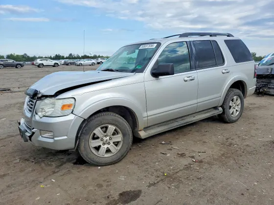 2009 Ford Explorer XLT