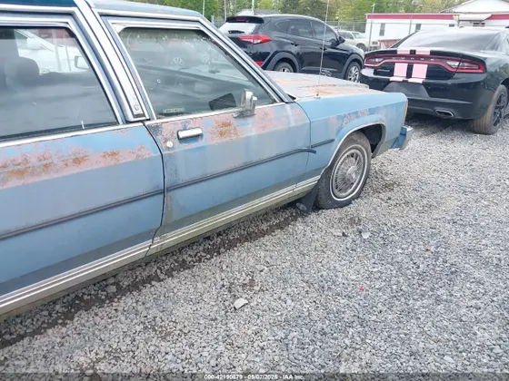1985 Ford Crown Victoria