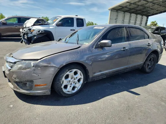 2011 Ford Fusion SE