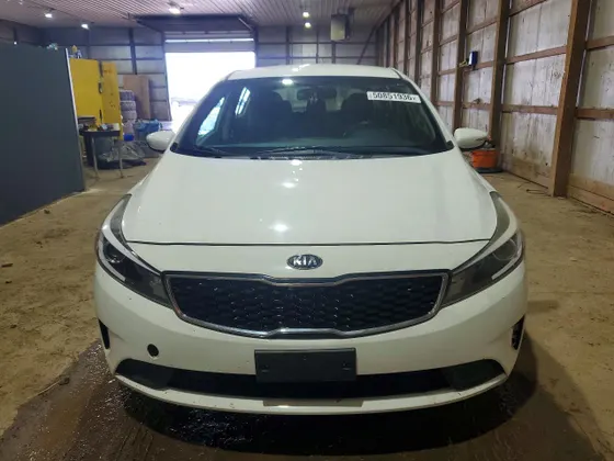 2017 Kia Forte5 LX