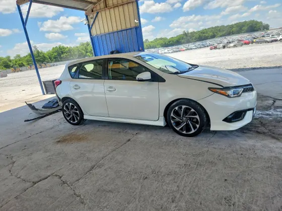 2017 Toyota Corolla iM