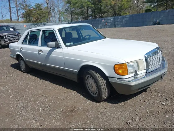 1988 Mercedes-Benz 560 SEL