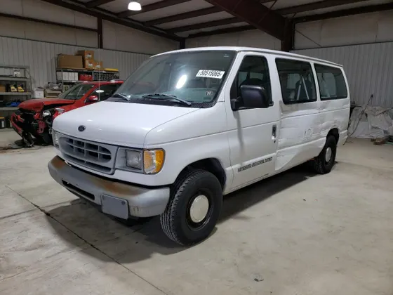 1998 Ford Econoline Wagon XL