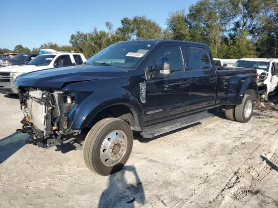 2022 Ford Super Duty F-450 DRW XL