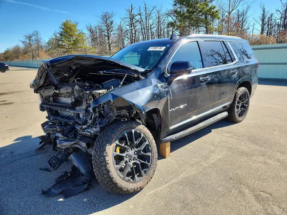 2022 GMC Yukon SLT