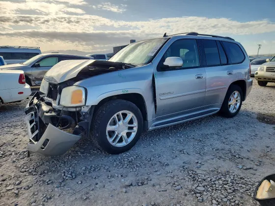 2006 GMC Envoy Denali