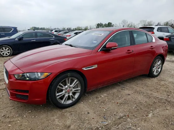 2018 Jaguar XE 25t Premium