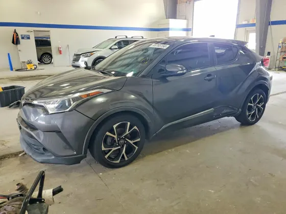 2019 Toyota C-HR XLE