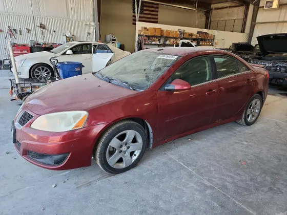 2010 Pontiac G6 w/1SH