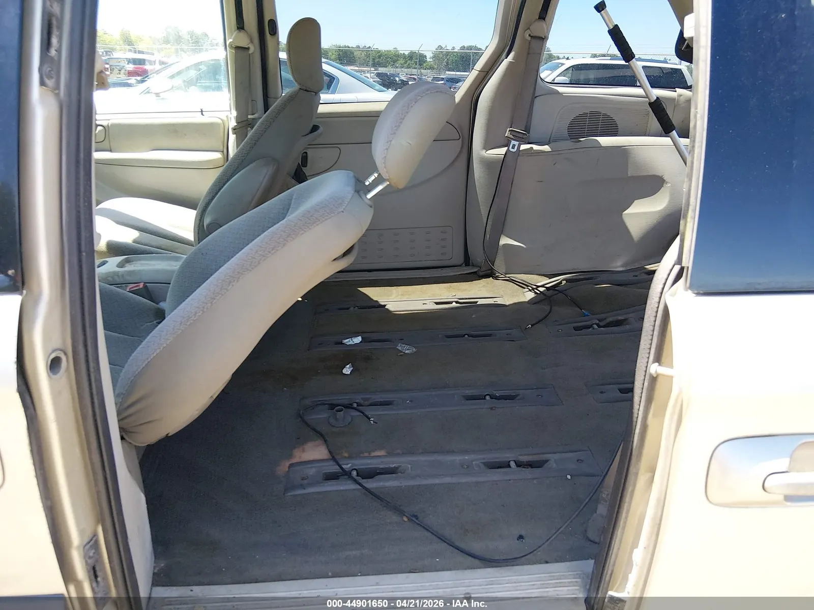 2006 Chrysler Town & Country SWB