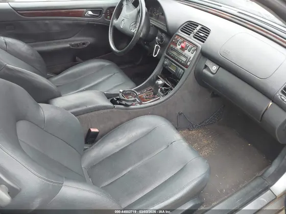 2000 Mercedes-Benz CLK-Class