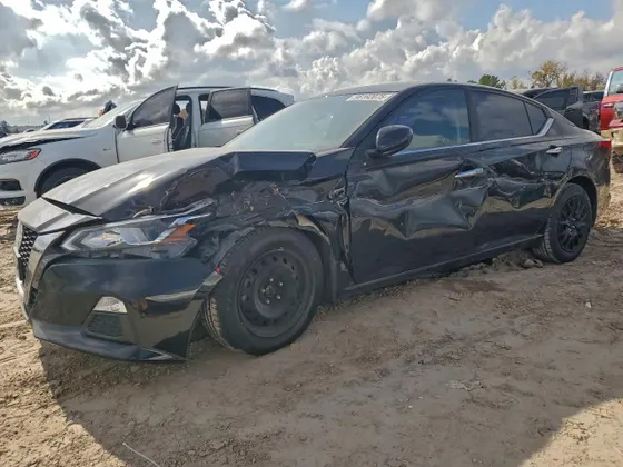 2020 Nissan Altima 2.5 S