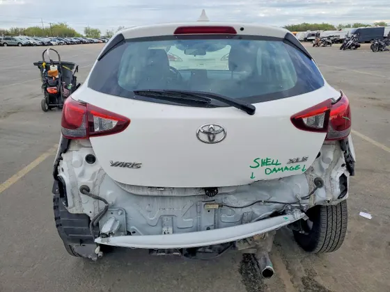 2020 Toyota Yaris Hatchback XLE