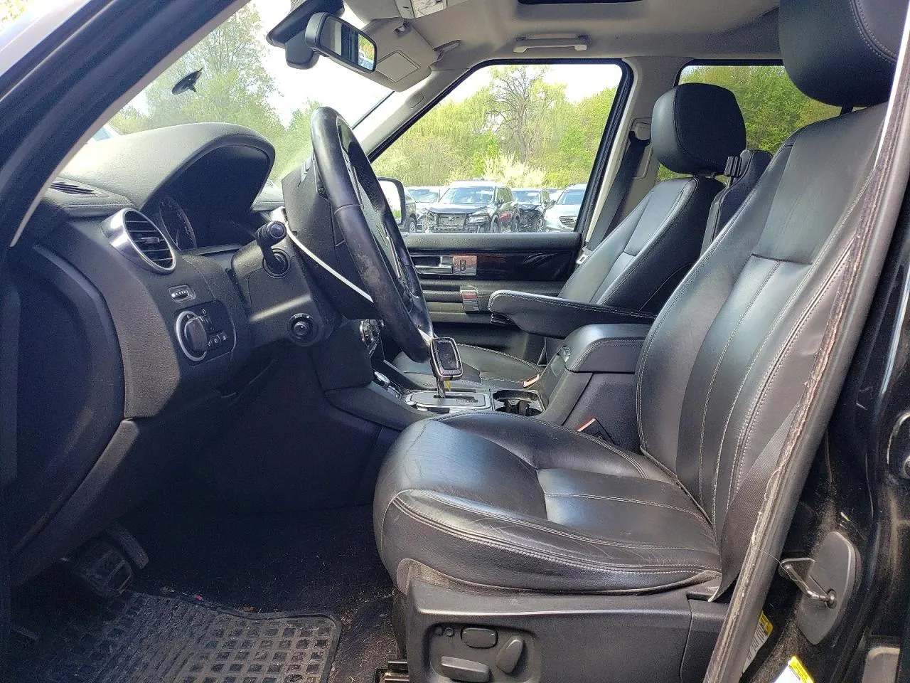 2011 Land Rover LR4 LUX