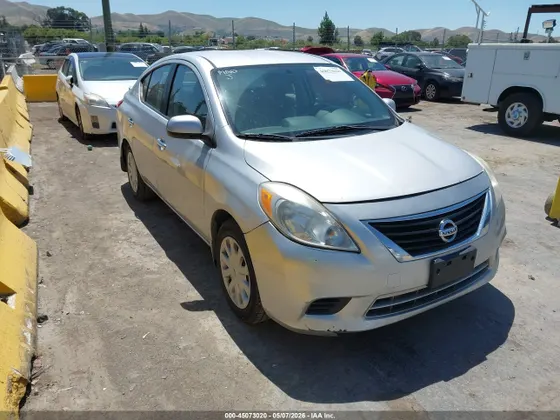 2014 Nissan Versa S