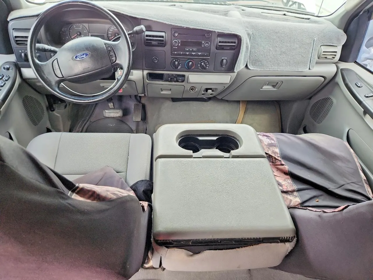 2006 Ford Super Duty F-350 DRW XL