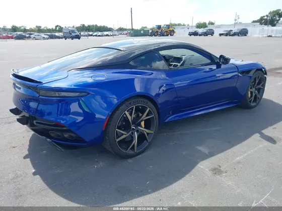 2019 Aston Martin DBS Superleggera