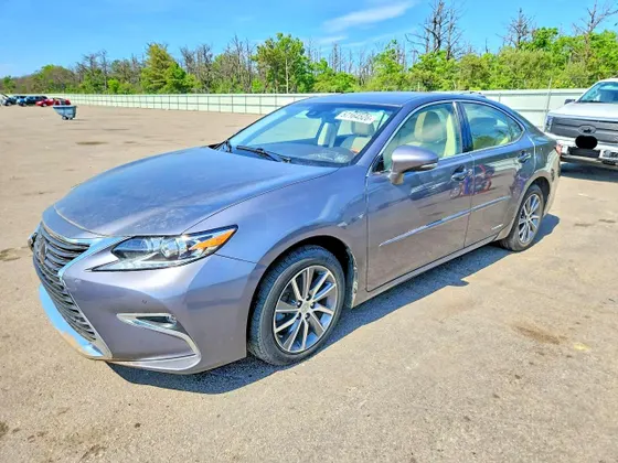 2016 Lexus ES 300h Hybrid