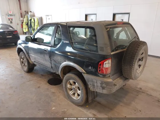 2002 Isuzu Rodeo Sport S 3.2L V6 HARD TOP/S 3.2L V6 SOFT TOP
